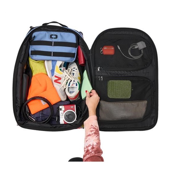 Ogio Travel Layover 44L Reisetasche, red flower party
