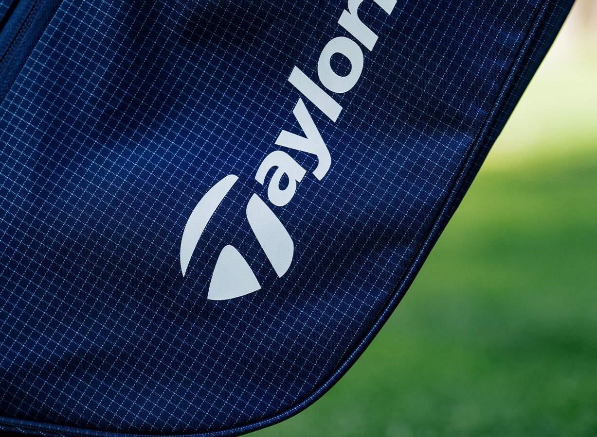 TaylorMade FlexTech Super Lite Standbag, schwarz