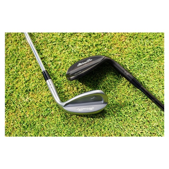 Mizuno Pro T-3 Black Wedge, Stahl