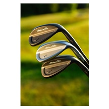 Mizuno Pro T-3 Black Wedge, Stahl