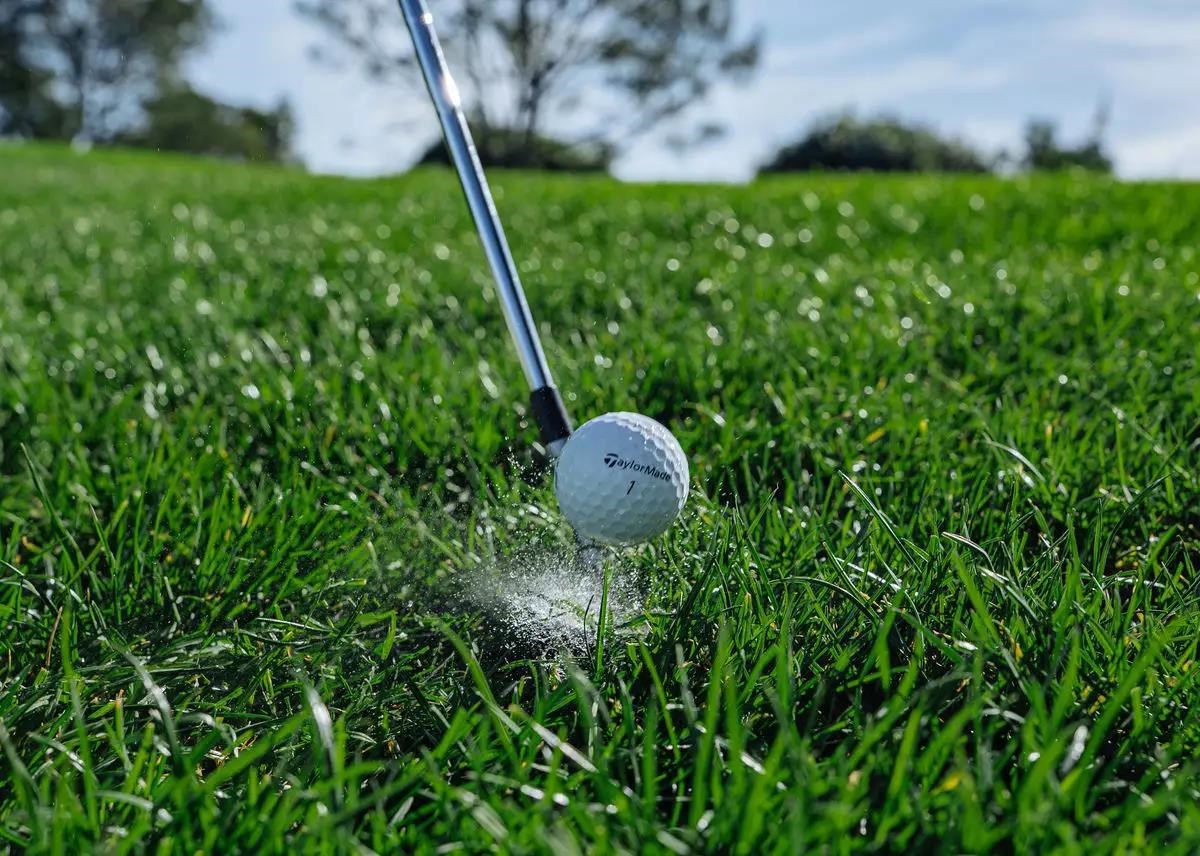 TaylorMade TP5 Stripe Golfbälle