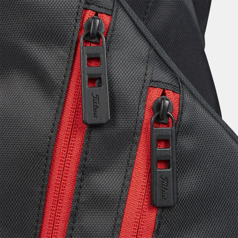 Hochwertige YKK-Rei&szlig;verschl&uuml;sse am Titleist Premium Carrybag